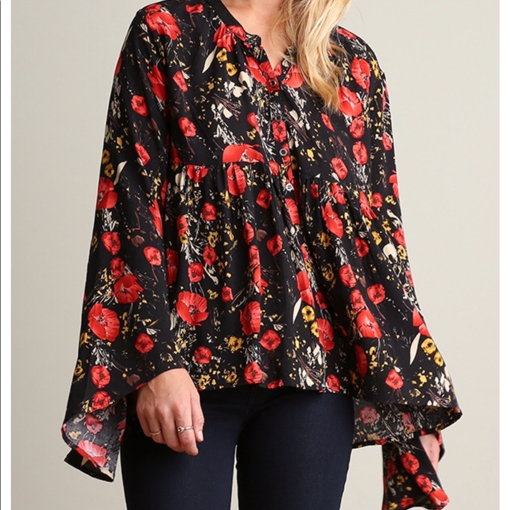 FLORAL PRINT BELL SLEEVE BLOUSE
